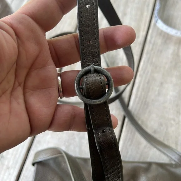 Lucky Brand Foldover Leather Crossbody Bag Taupe Green two tone Adjustable Strap - Picture 12 of 12